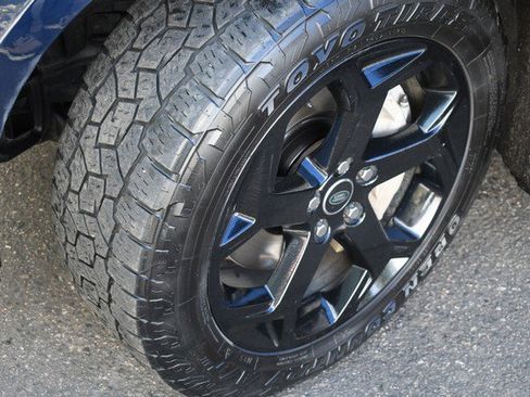 Used 2020 Land Rover Range Rover Sport SE image 11