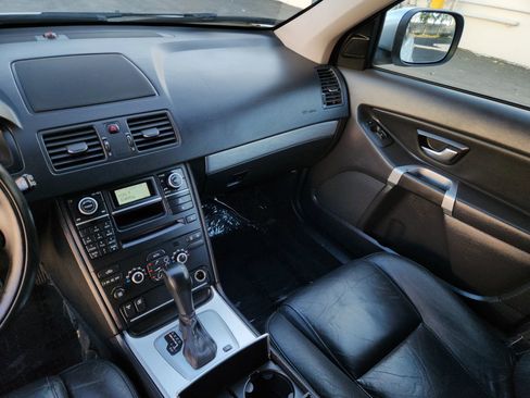 Used 2013 Volvo XC90 3.2 image 11