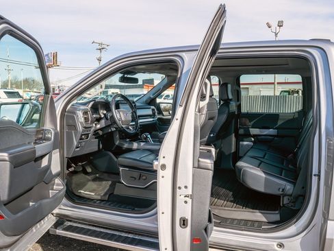 Used 2023 Ford F150 Lariat image 9