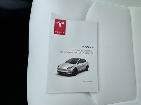 Used 2024 Tesla Model Y Long Range image 60