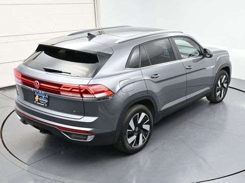 Used 2024 Volkswagen Atlas Cross Sport SE w/ Panoramic Sunroof Package AWD/4WD image 37