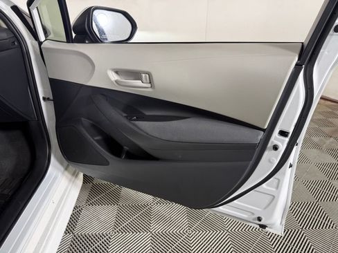 Used 2023 Toyota Corolla LE FWD image 26
