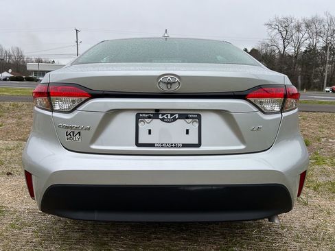 Used 2025 Toyota Corolla LE image 4