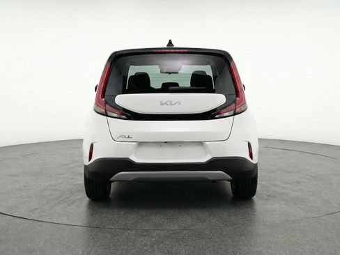 Used 2025 Kia Soul LX w/ LX Technology Package image 7