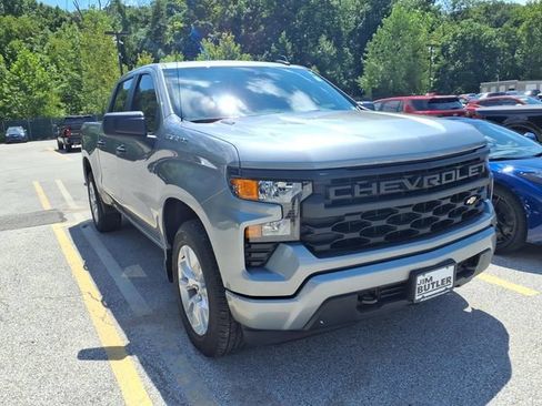 Used 2025 Chevrolet Silverado 1500 Custom AWD/4WD image 5