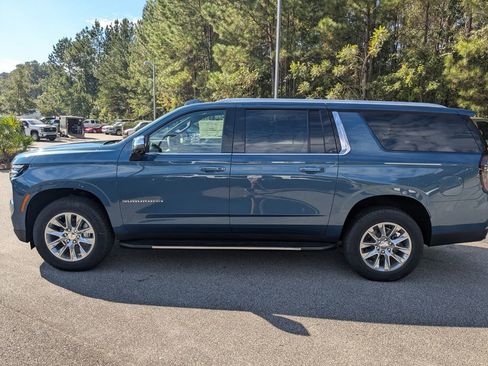 New 2026 Chevrolet Suburban Premier w/ Sun And Tow Package image 7