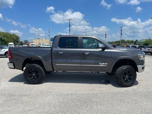 Used 2021 RAM 1500 Laramie AWD/4WD image 18