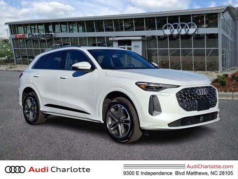 Used 2025 Audi Q5 Premium Plus w/ Premium Plus AWD/4WD image 1