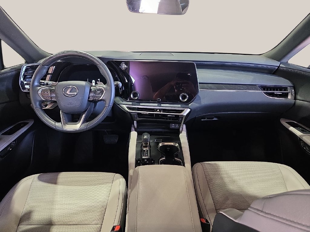 Used 2025 Lexus RX 350 Premium FWD image 16
