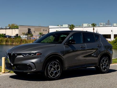 New 2025 Alfa Romeo Tonale image 12