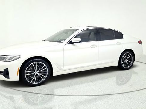 Used 2021 BMW 540i w/ Executive Package RWD image 4