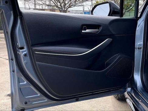 Certified 2025 Toyota Corolla SE w/ SE Premium Package image 22