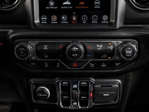 Used 2022 Jeep Gladiator Overland image 27