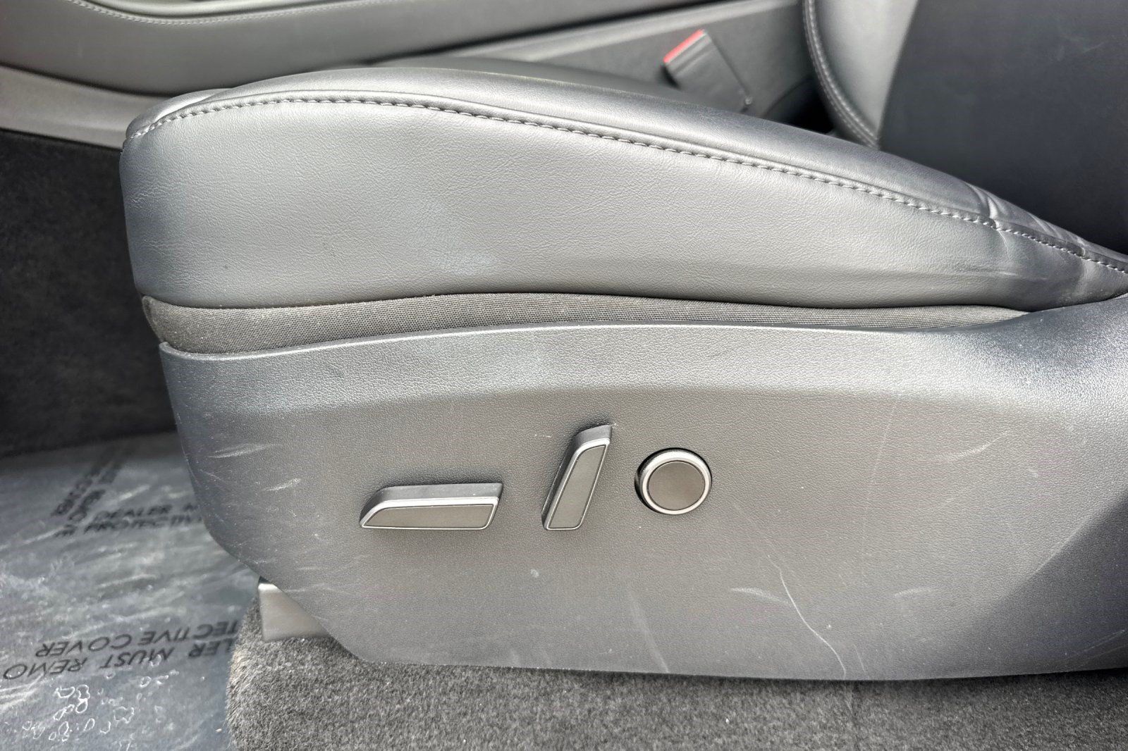 Used 2023 Tesla Model Y 2WD image 14