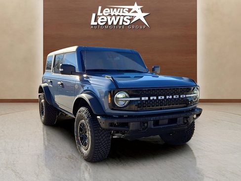 Used 2024 Ford Bronco Wildtrak AWD/4WD image 1