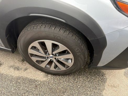 Used 2024 Subaru Outback Premium image 4
