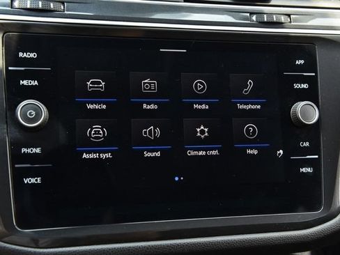 Certified 2023 Volkswagen Tiguan SE FWD image 13