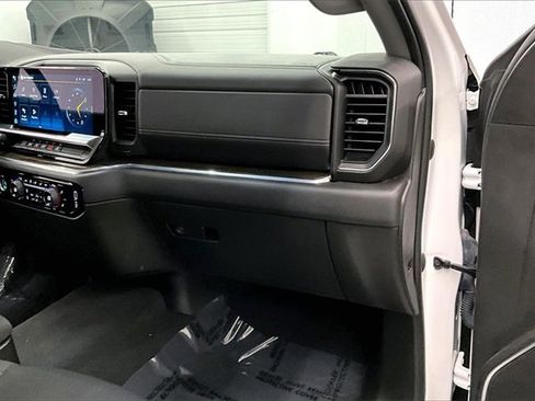 Used 2022 Chevrolet Silverado 1500 LT image 15