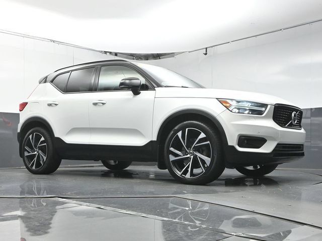 Used 2020 Volvo XC40 T5 R-Design w/ Protection Package AWD/4WD image 40