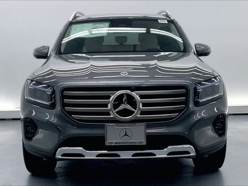 Used 2026 Mercedes-Benz GLB 250 image 3