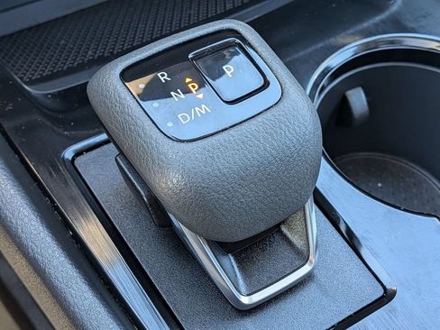 Used 2025 Nissan Rogue SV w/ SV Premium Package FWD image 19
