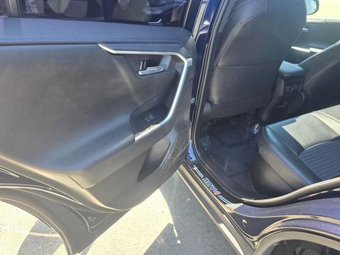 Used 2021 Toyota RAV4 XSE AWD/4WD image 17