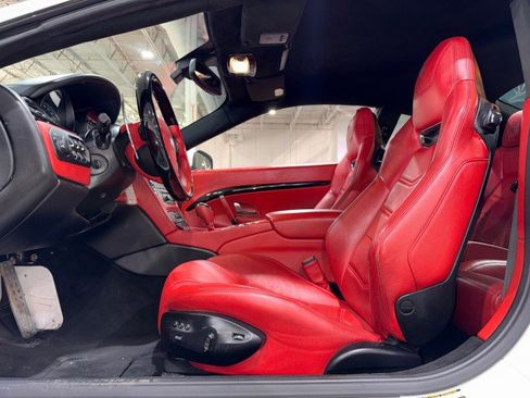 Used 2015 Maserati GranTurismo Sport image 12