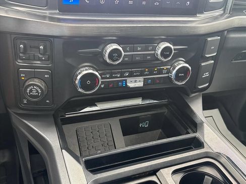 Used 2024 Ford F250 Lariat w/ Tremor Off-Road Package AWD/4WD image 36