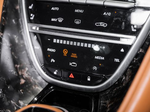 Used 2017 Aston Martin DB11 V12 image 29