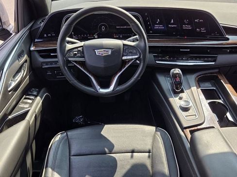 Used 2021 Cadillac Escalade Premium Luxury w/ Driver Assist Tech Package AWD/4WD image 16