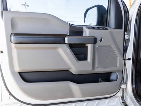 Used 2018 Ford F150 XLT AWD/4WD image 11