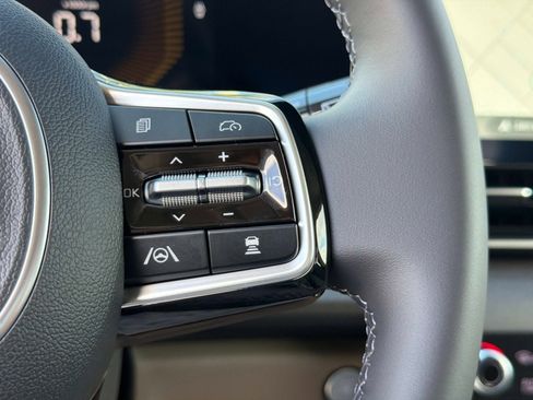 New 2026 Kia Carnival EX image 27