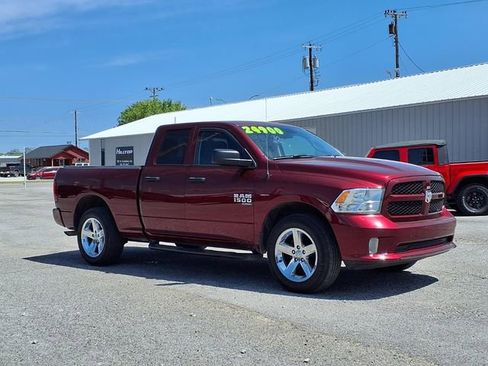 Used 2021 RAM 1500 Express RWD image 23