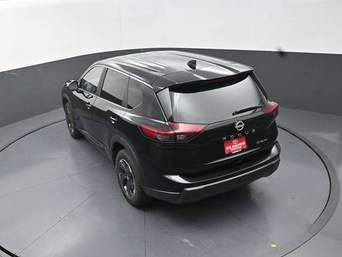 Used 2024 Nissan Rogue SV AWD/4WD image 27