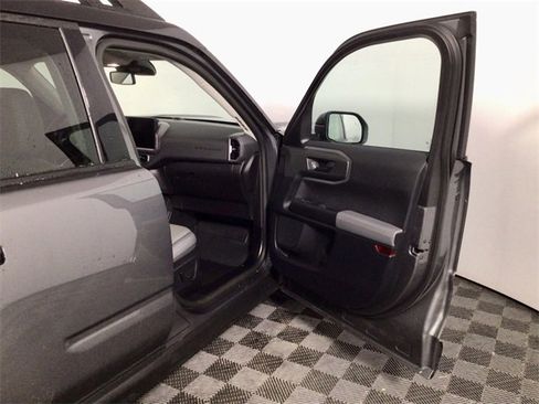 Used 2025 Ford Bronco Sport Badlands image 31