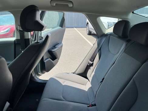 Used 2025 Kia K4 FWD image 34