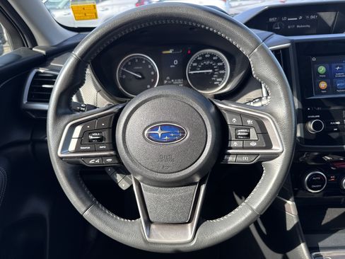 Used 2023 Subaru Forester Premium AWD/4WD image 16