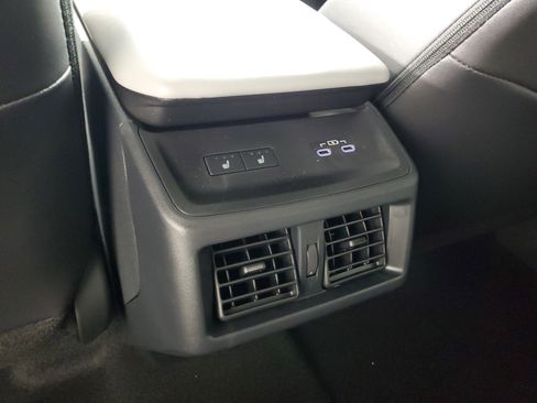 New 2026 Subaru Solterra Limited image 16