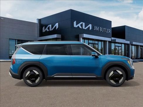 New 2026 Kia EV9 Wind image 7