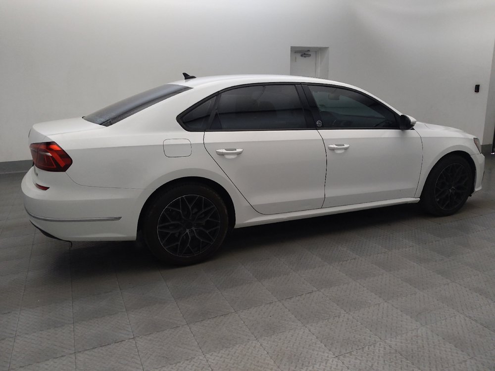 Used 2019 Volkswagen Passat 2.0T Wolfsburg FWD image 10