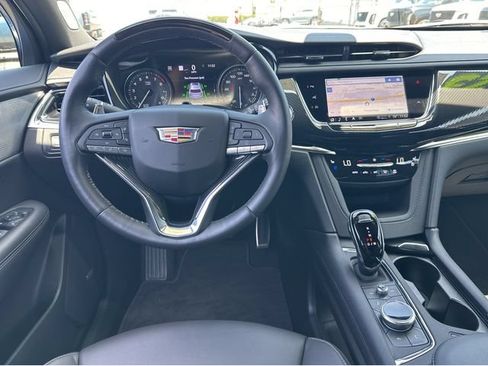 Certified 2023 Cadillac XT6 Sport w/ Technology Package AWD/4WD image 24