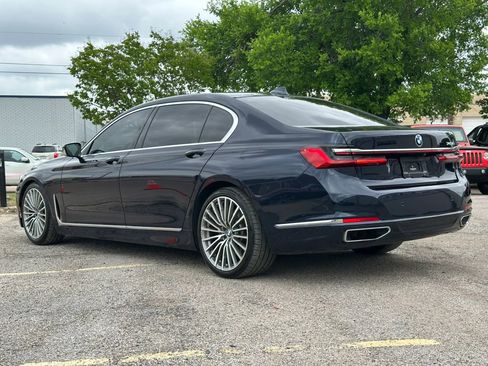 Used 2020 BMW 740i w/ Premium Package RWD image 5