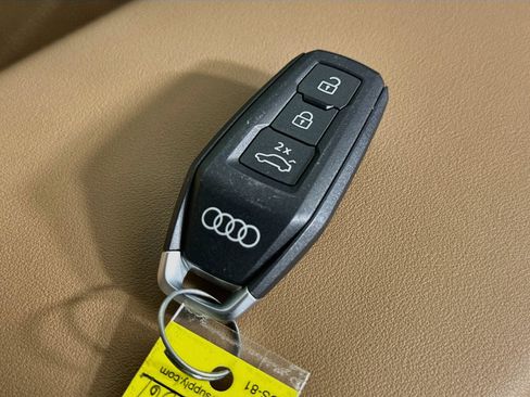 Used 2025 Audi A5 2.0T Premium Plus w/ Premium Plus AWD/4WD image 45