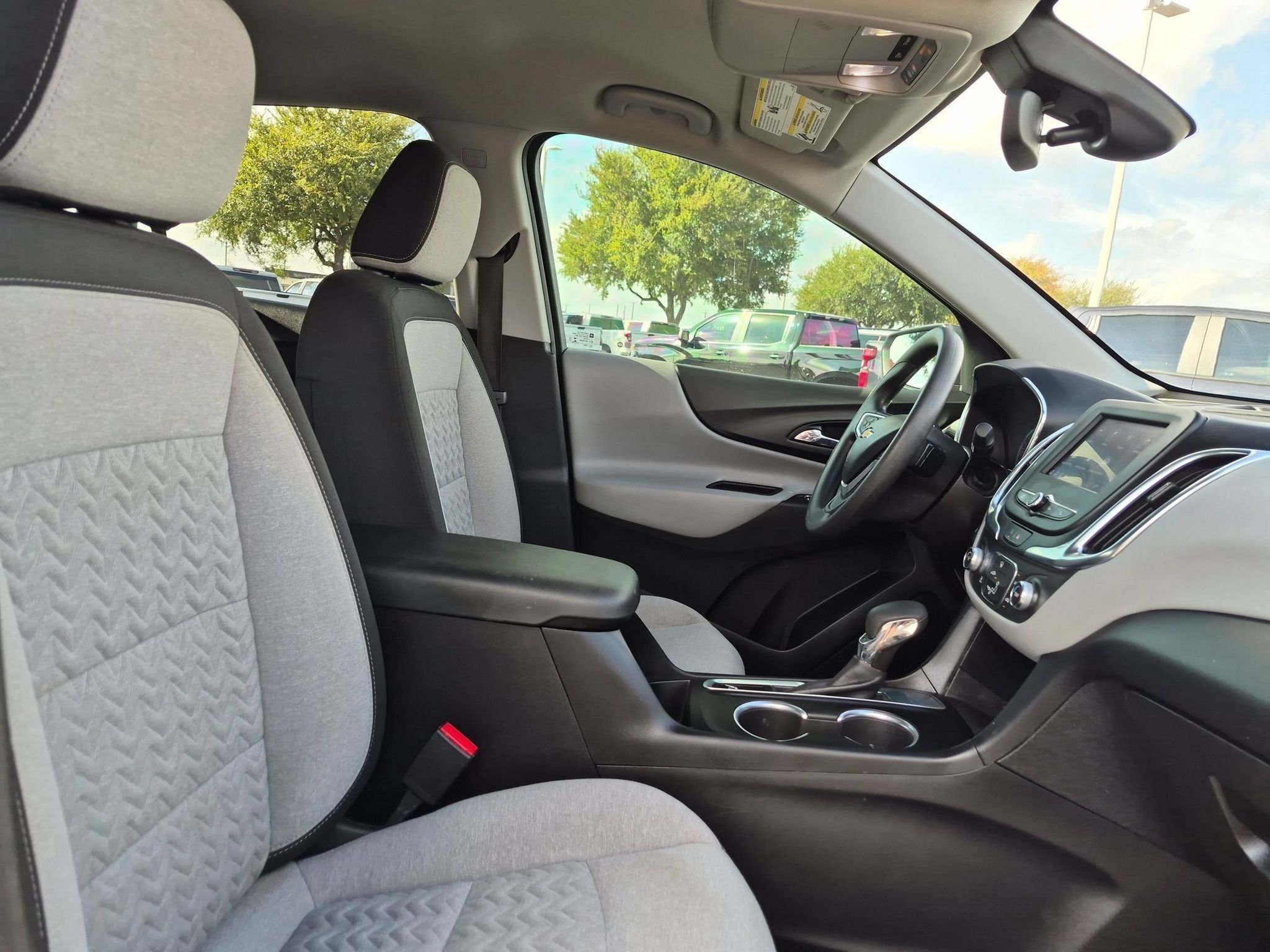 Certified 2022 Chevrolet Equinox LS w/ LS Convenience Package FWD image 29