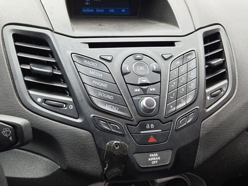 Used 2019 Ford Fiesta SE image 19