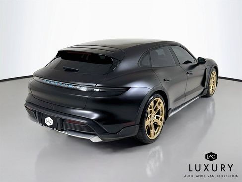 Used 2021 Porsche Taycan 4 Cross Turismo AWD/4WD image 6