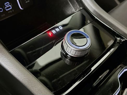 Used 2022 Jeep Grand Cherokee L Limited image 25