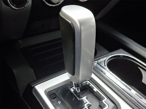 Used 2015 Toyota Tundra SR5 w/ TRD Off Road Package image 15