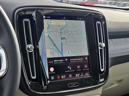 New 2026 Volvo XC40 B5 Ultra w/ Protection Package Premier image 15