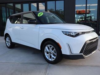 Used 2024 Kia Soul S FWD video 1